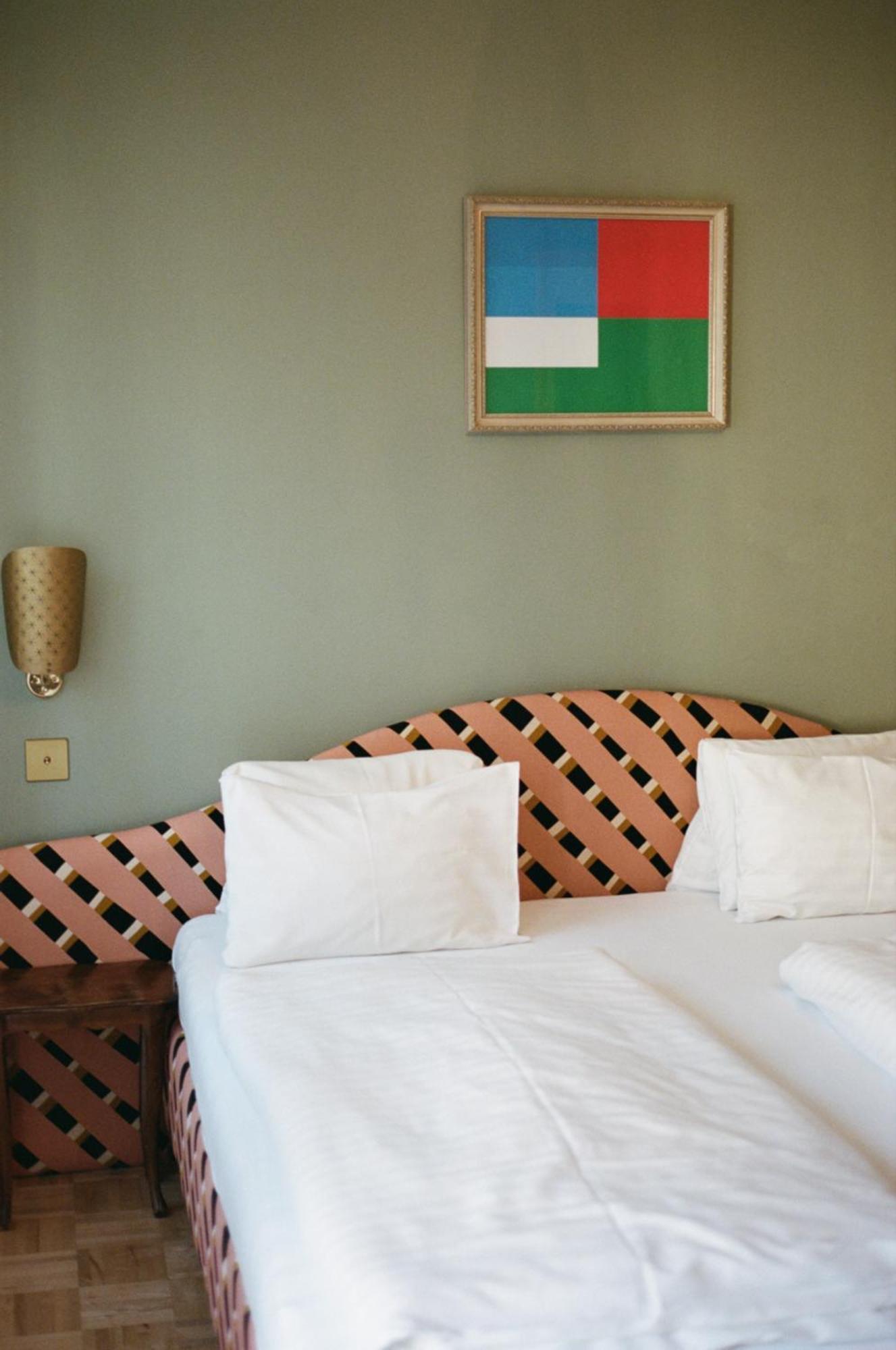 Hotel Am Brillantengrund Wina Bagian luar foto