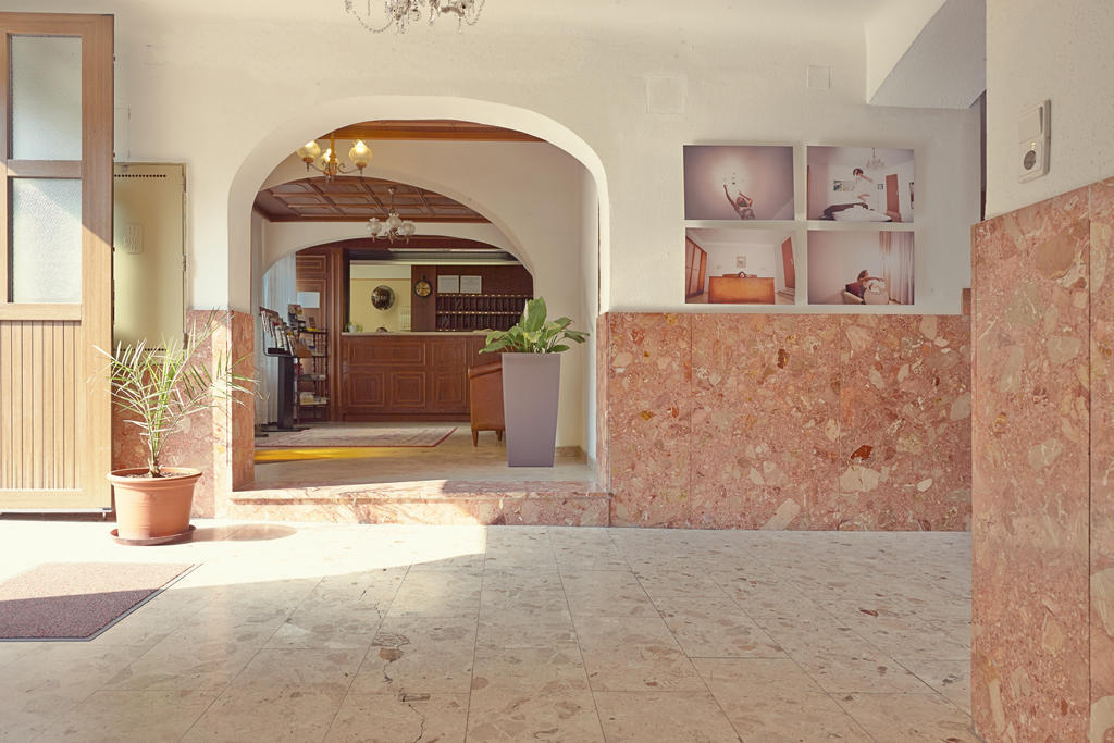 Hotel Am Brillantengrund Wina Bagian luar foto