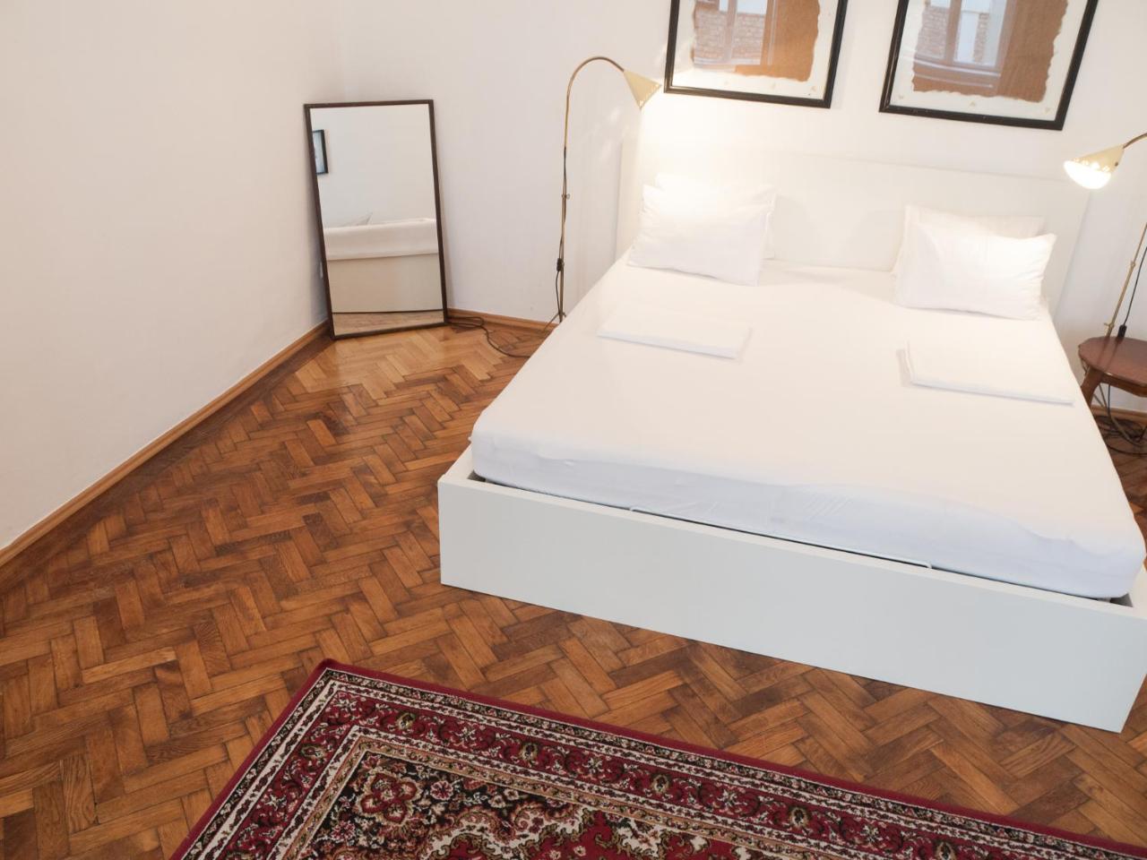 Hotel Am Brillantengrund Wina Bagian luar foto