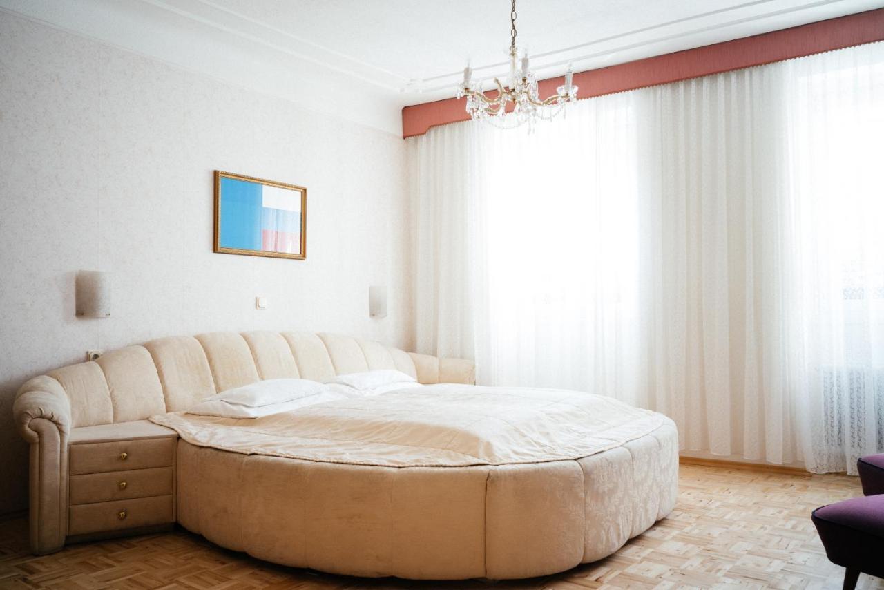Hotel Am Brillantengrund Wina Bagian luar foto