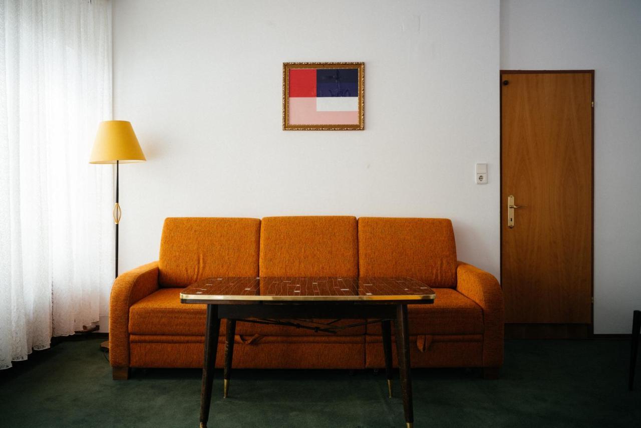 Hotel Am Brillantengrund Wina Bagian luar foto